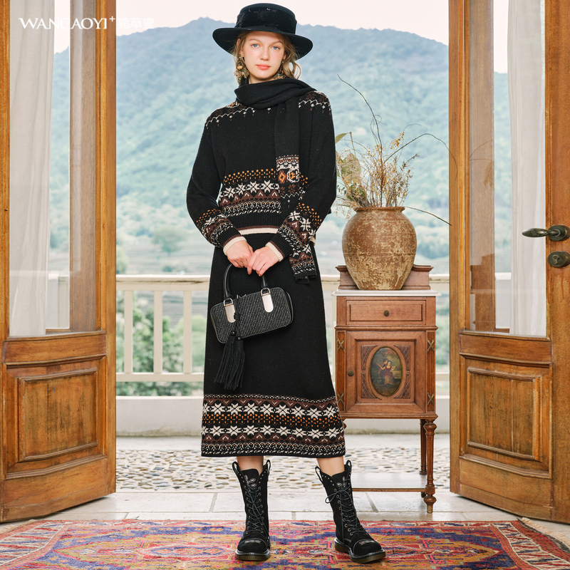 菀壹2025冬季新款黑色复古重工时尚套装H26101451