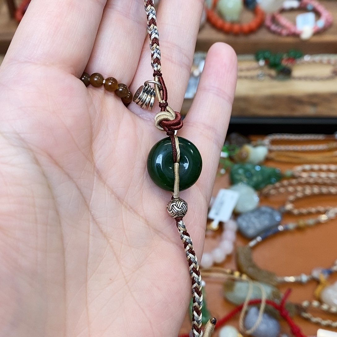 和田玉手链未镶嵌开***?