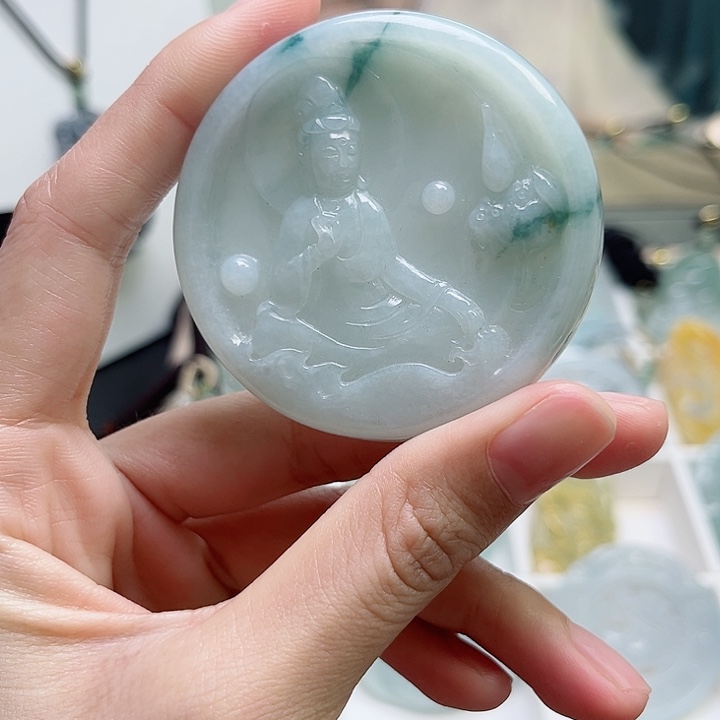 翡翠颈饰未镶嵌大****k翡翠