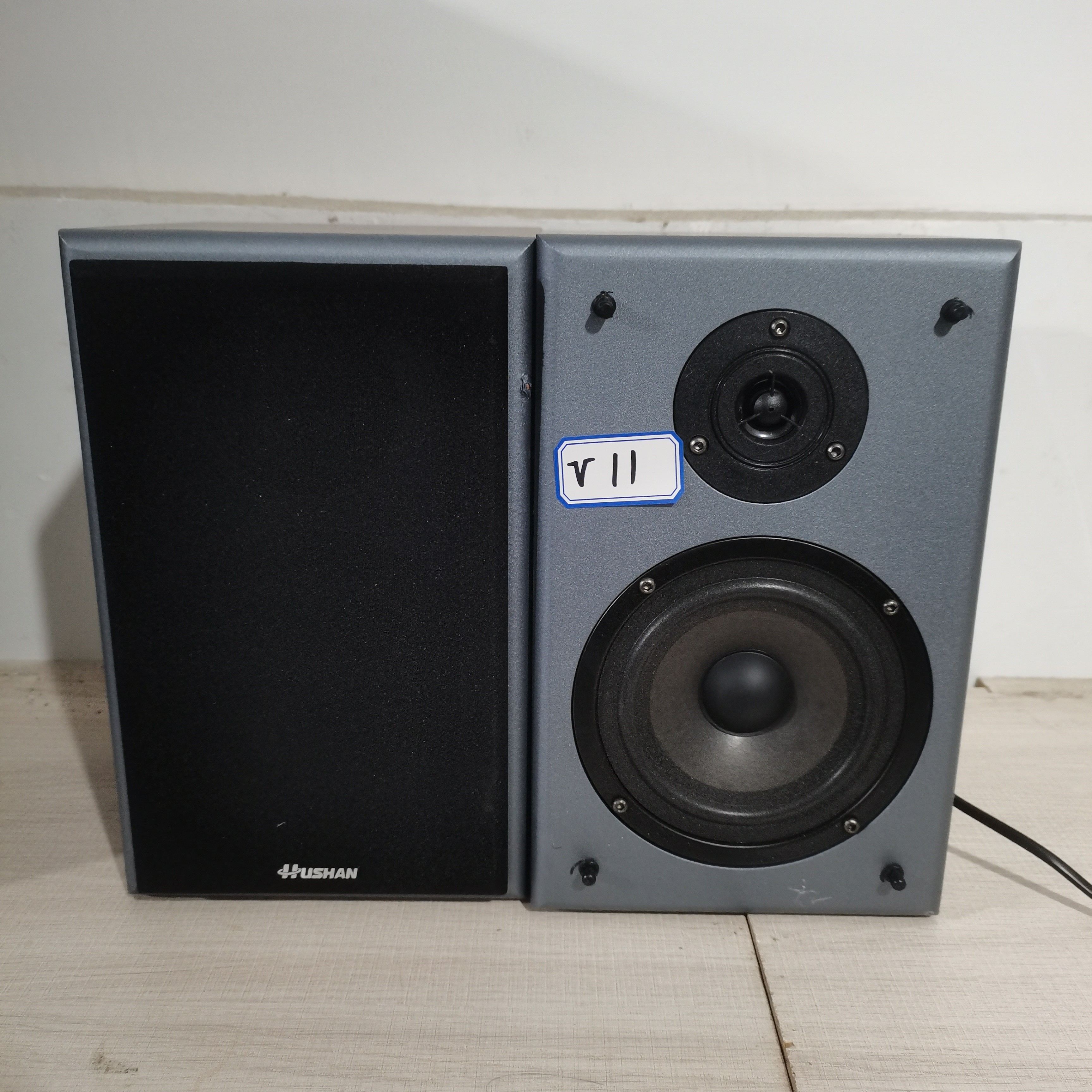 8新  V11号有源音响一对 4寸两分频 运费自理