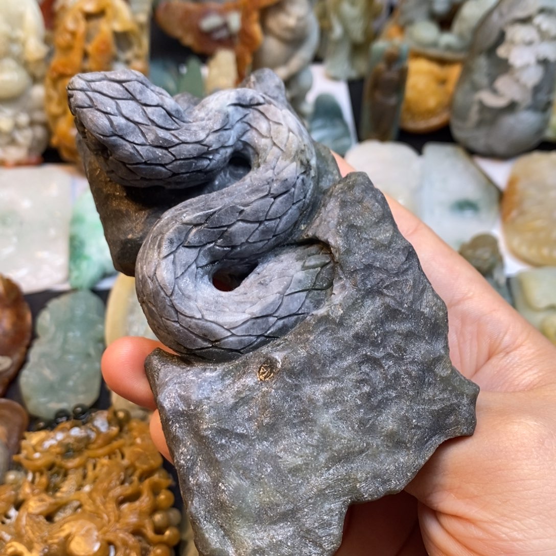 定制翡翠未镶嵌特色17