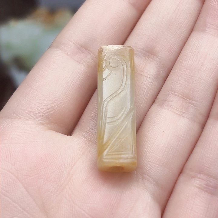 和田玉（糖玉）颈饰未镶嵌