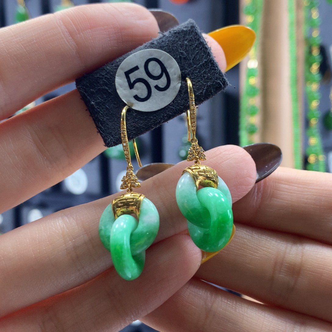 和田玉18K金镶嵌耳饰