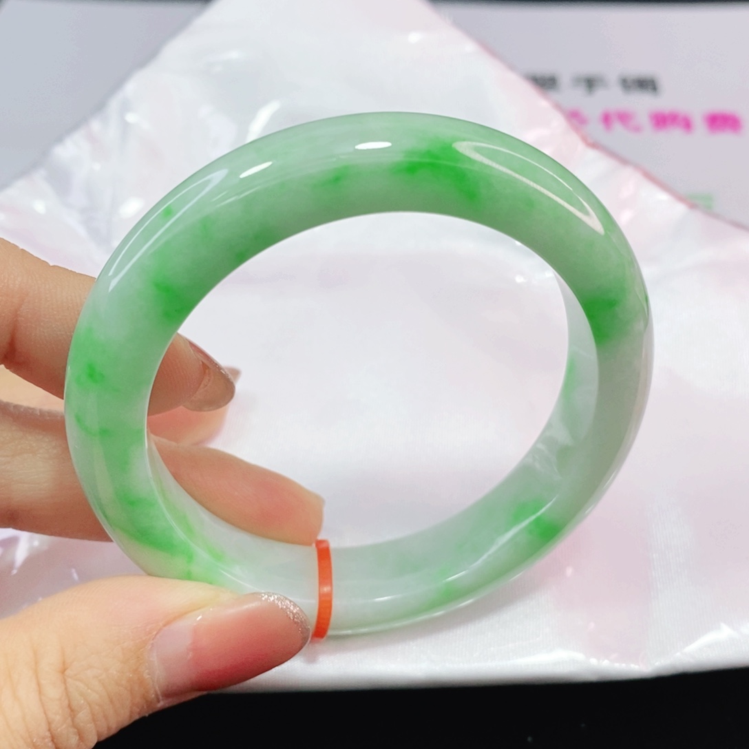 未镶嵌手镯翡翠53.8飘白底青细腻