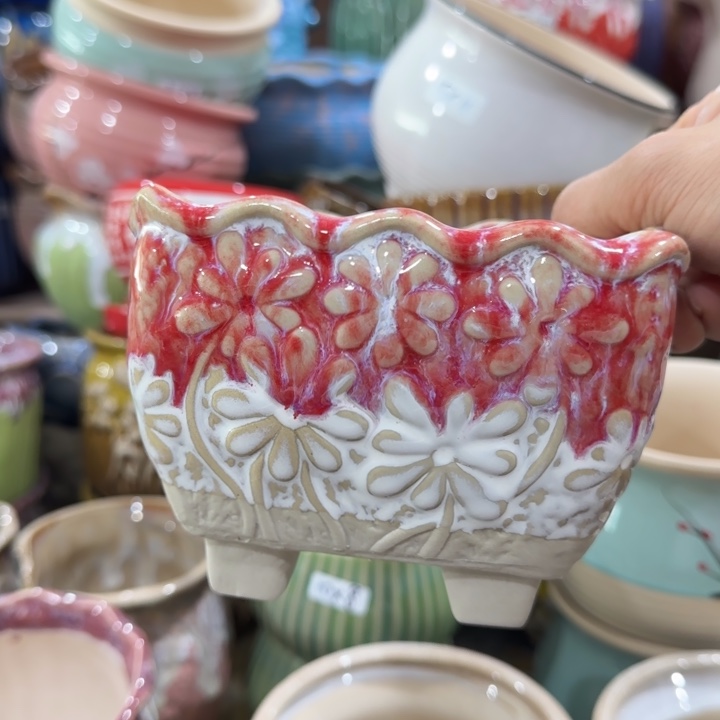 凑9块包邮，有孔，陶瓷花盆