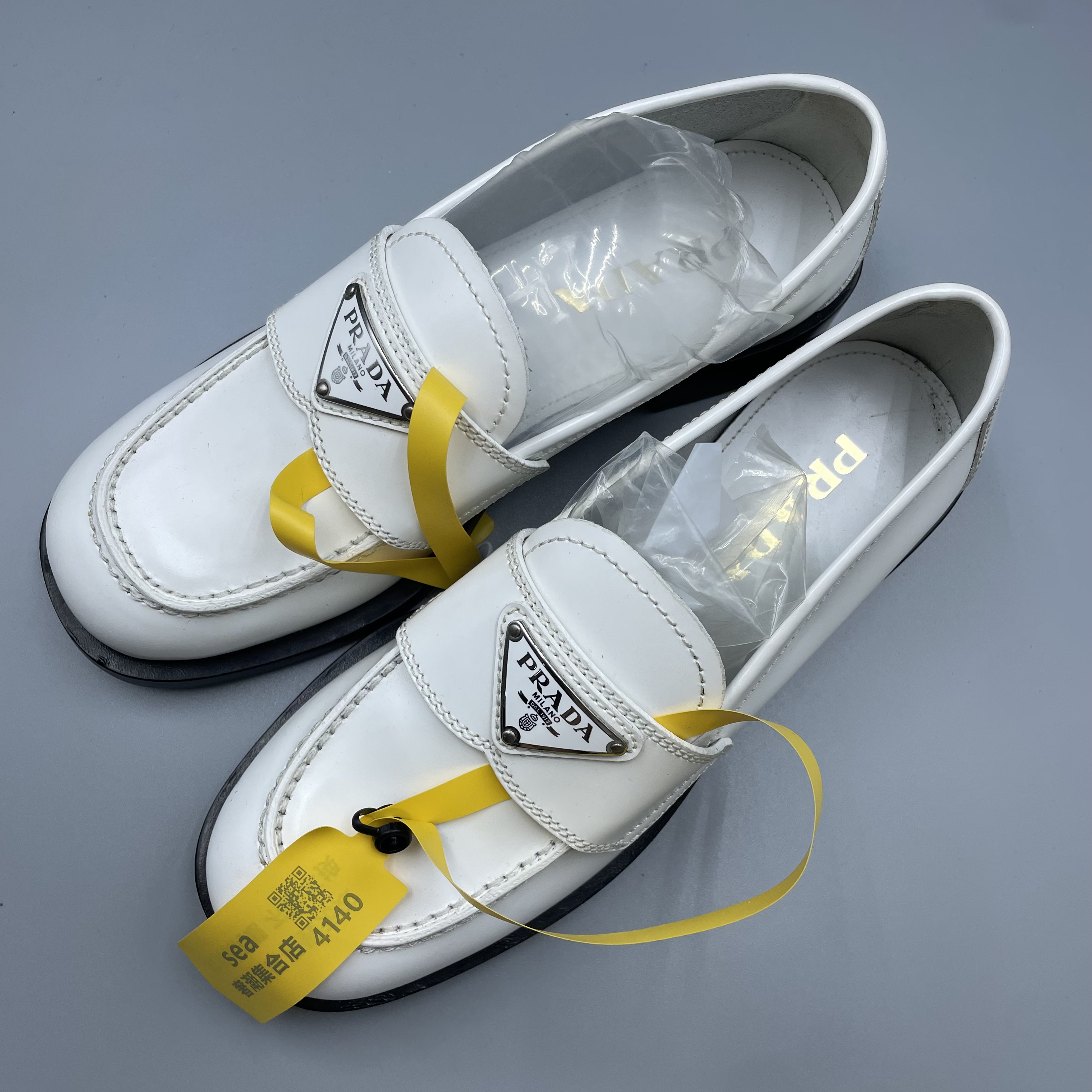 99新 Prada/普拉达 PRADA/普拉达 女士休闲单鞋35/4140