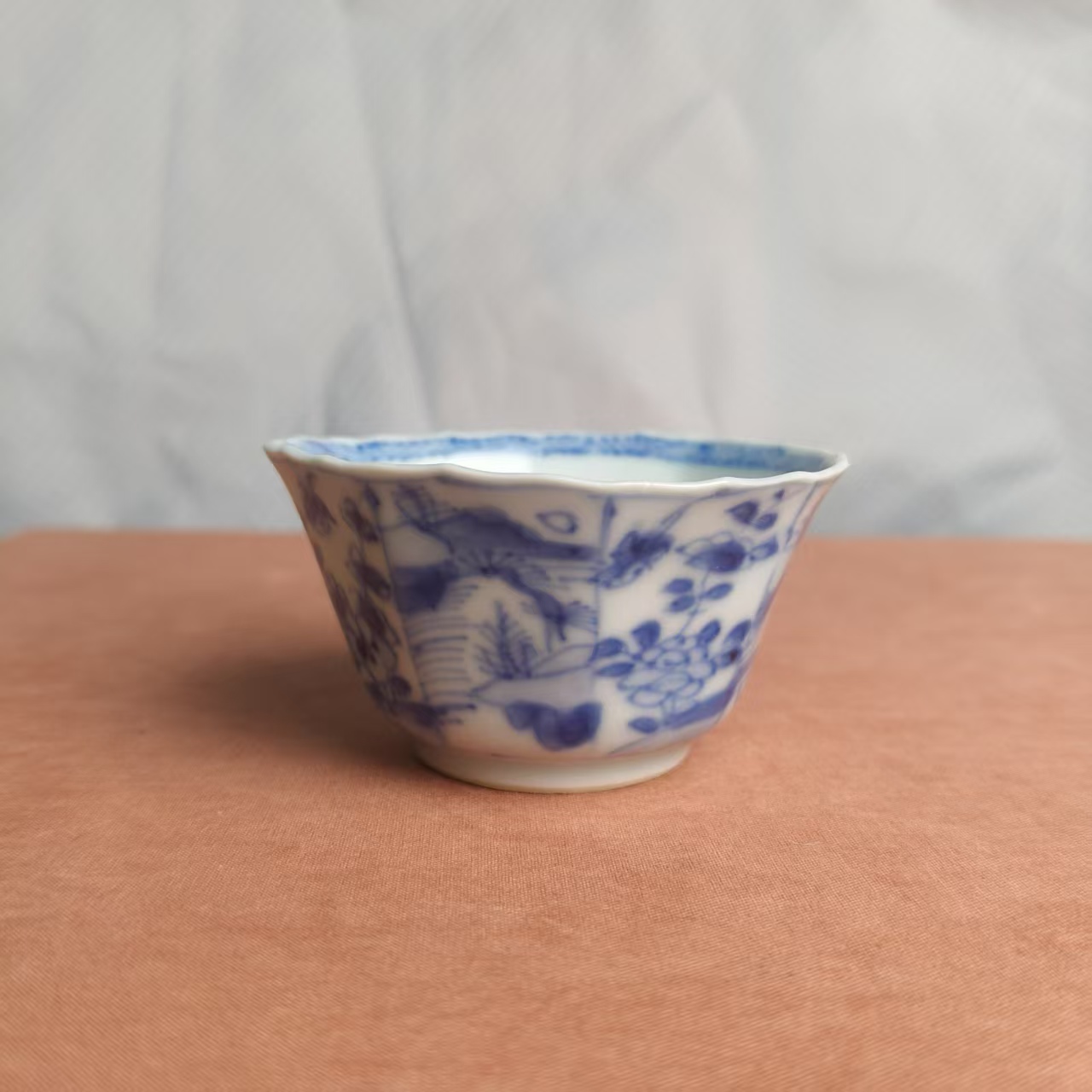 331 清 康熙 青花花卉杯
