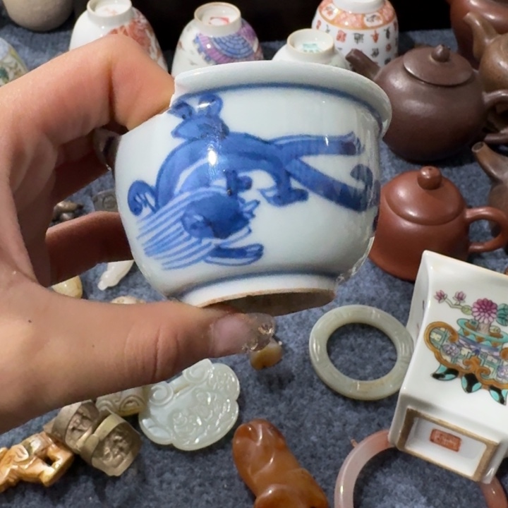 我**流青花笔桶，，，，，，，，