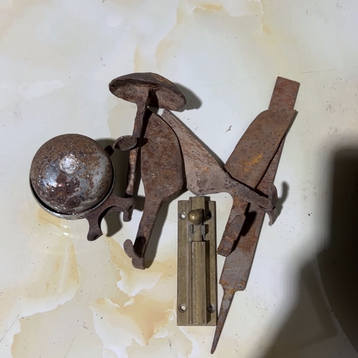 铁家居摆件 5个  