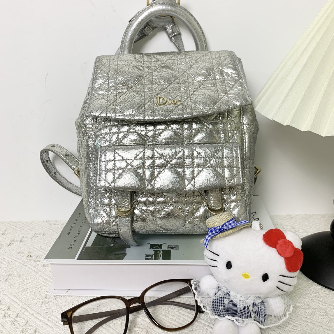 95新 DIOR/迪奥 银色双肩包爆裂纹Ss