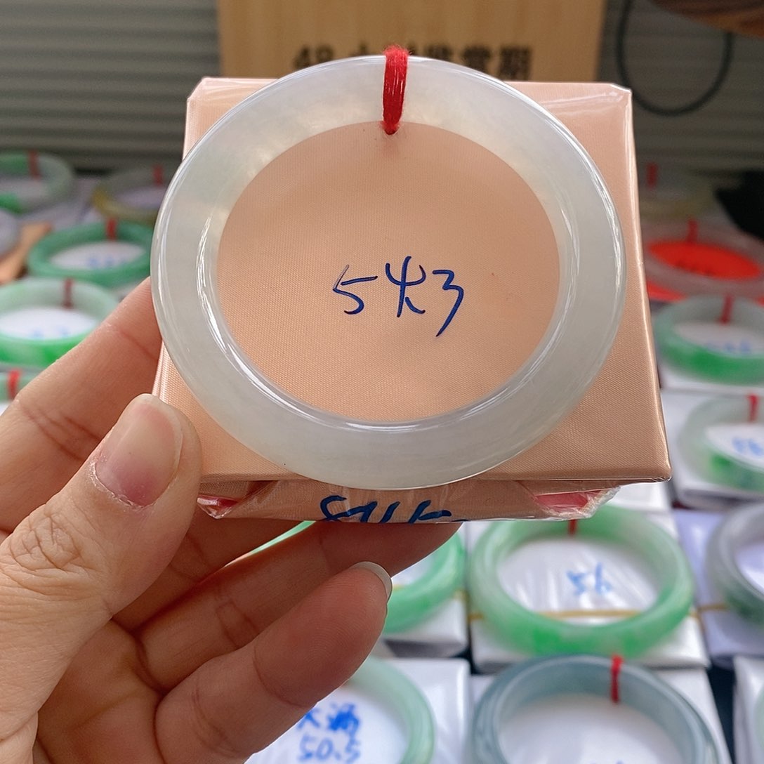 翡翠手镯未镶嵌12号