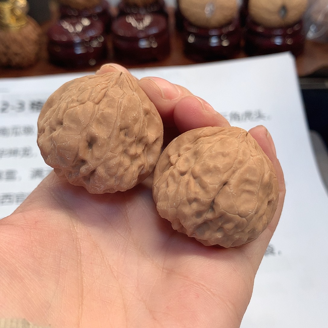 博***肖吊坠文玩核桃吞金兽