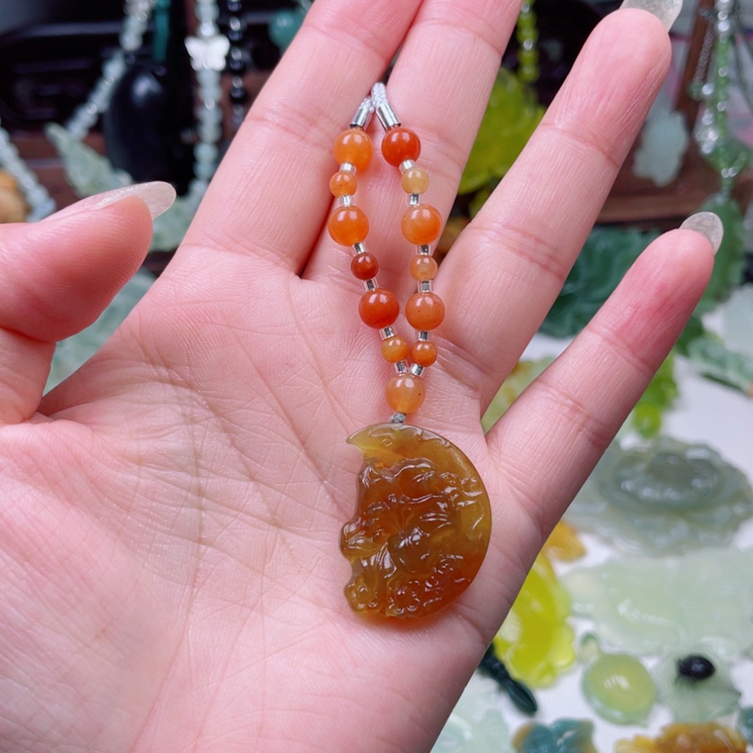 未镶嵌蛇纹石玉颈饰