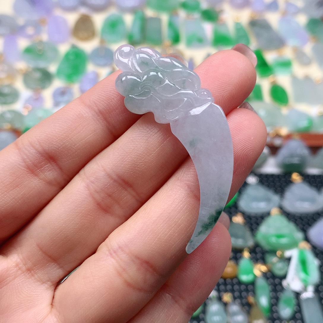 【闪购商品】翡翠吊坠(不含链)未镶嵌