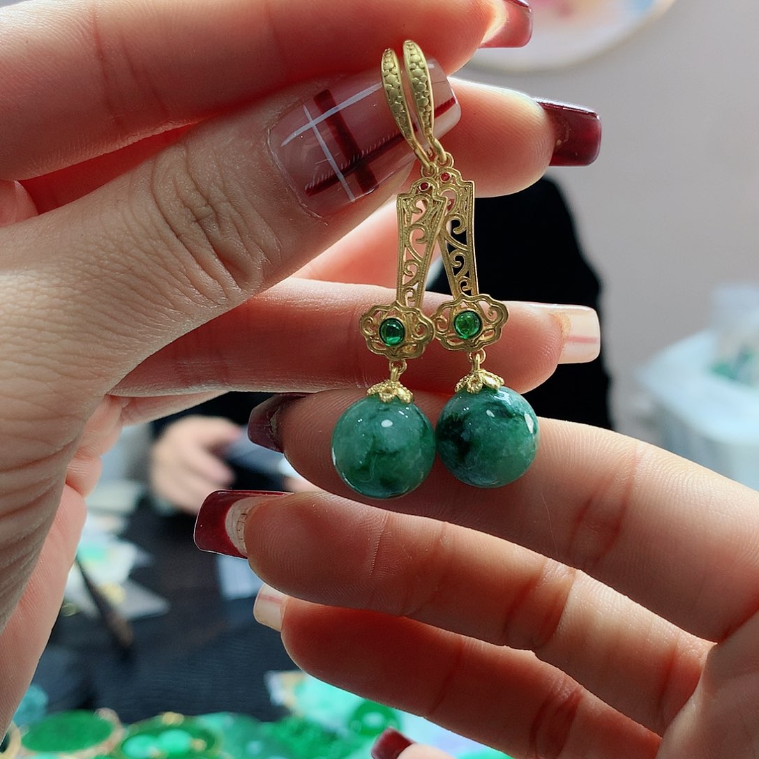 【闪购商品】翡翠耳饰未镶嵌多样性发货