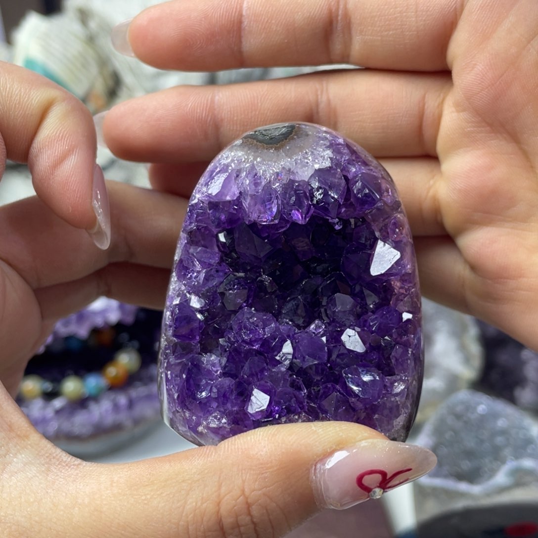 紫晶大型摆件（非配饰）未镶嵌