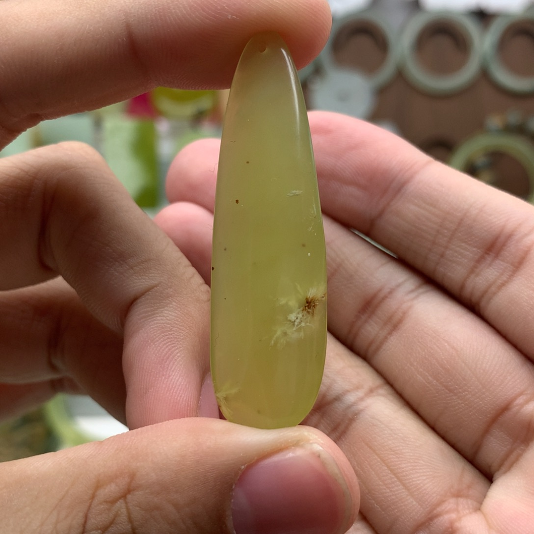 岫玉未镶嵌吊坠(不含链)