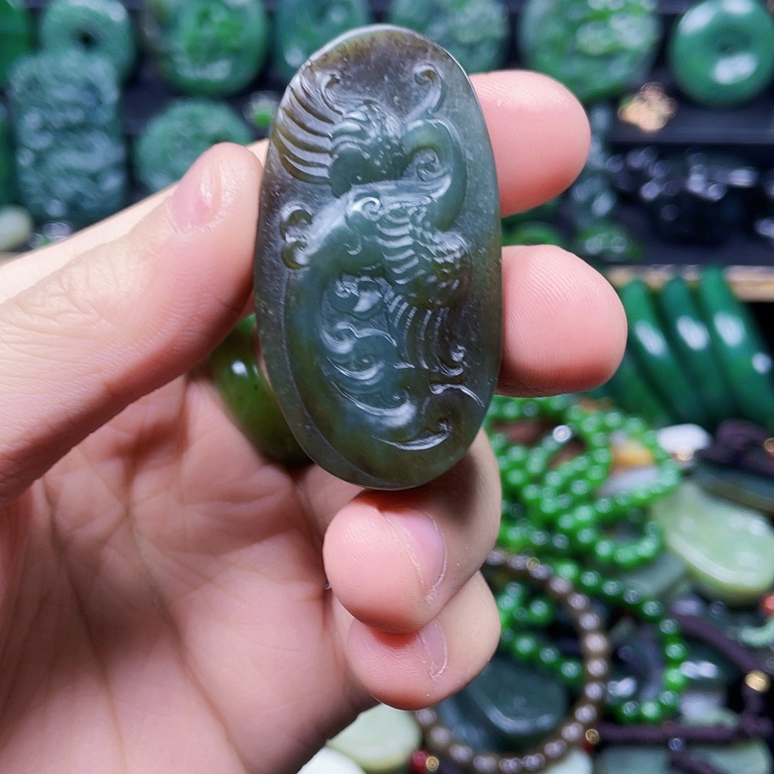 和田玉未镶嵌珠宝半成品