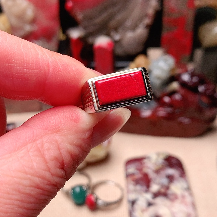 昌化鸡血石高*精美男款戒指