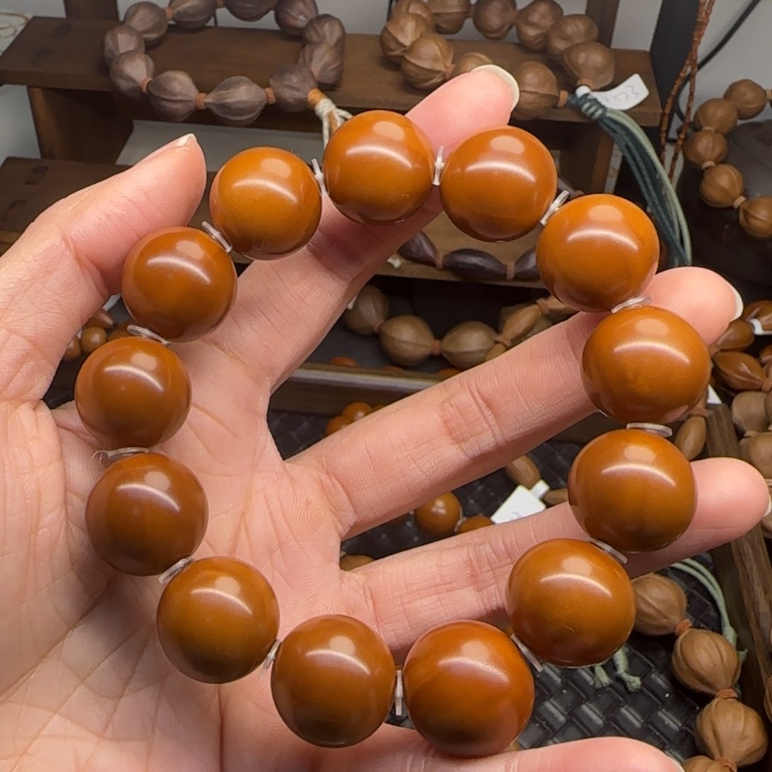 手串橄榄核08。1.8精品正圆光珠