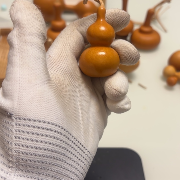 *****天然手捻老皮葫芦