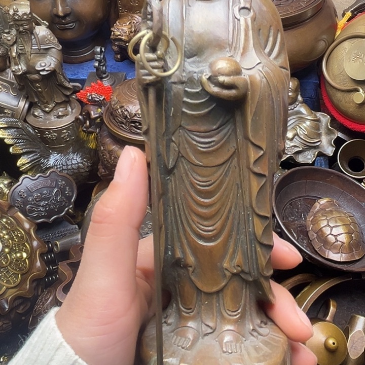 铜器摆件老王直播间