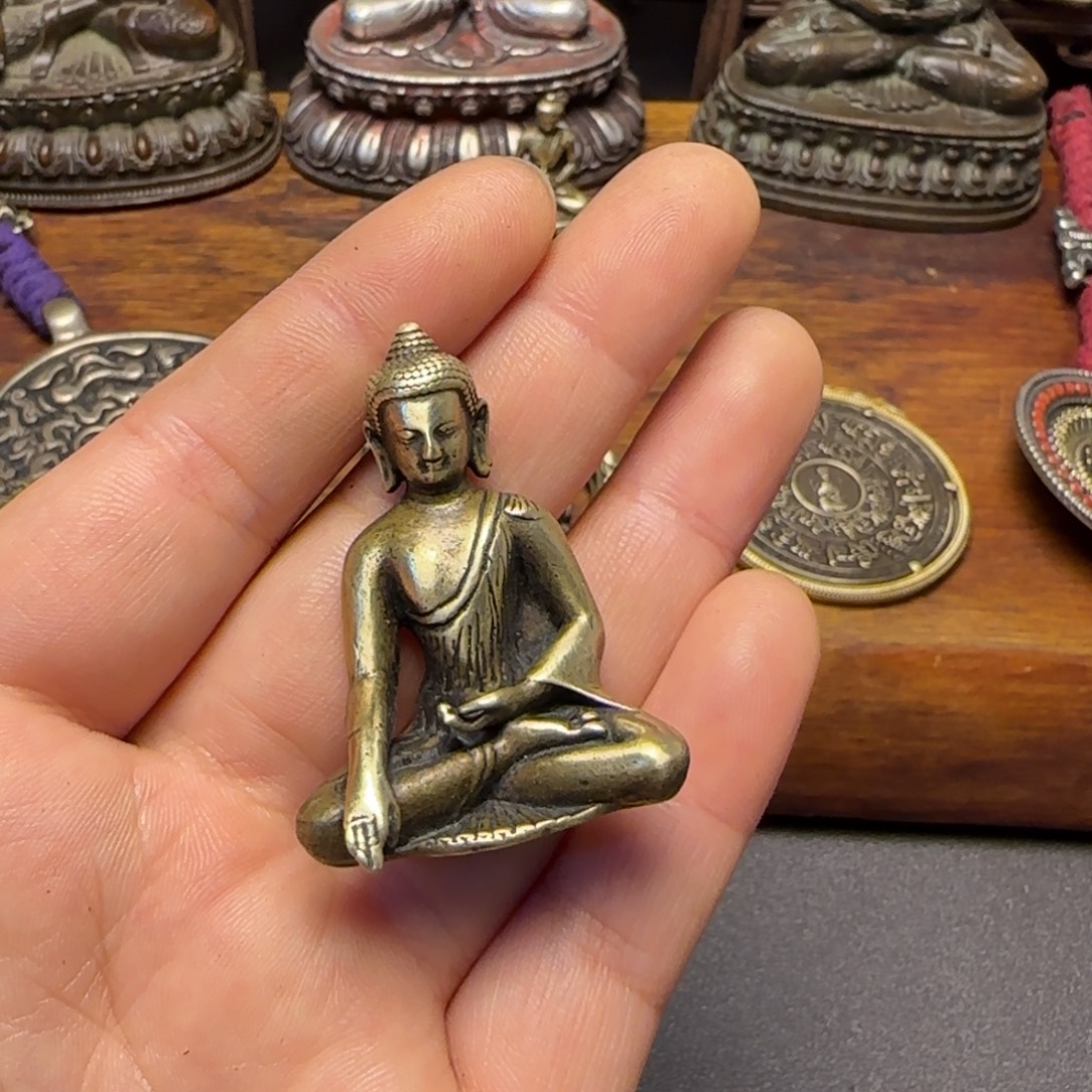 侯***泥塑藏传牌子……藏传牌子