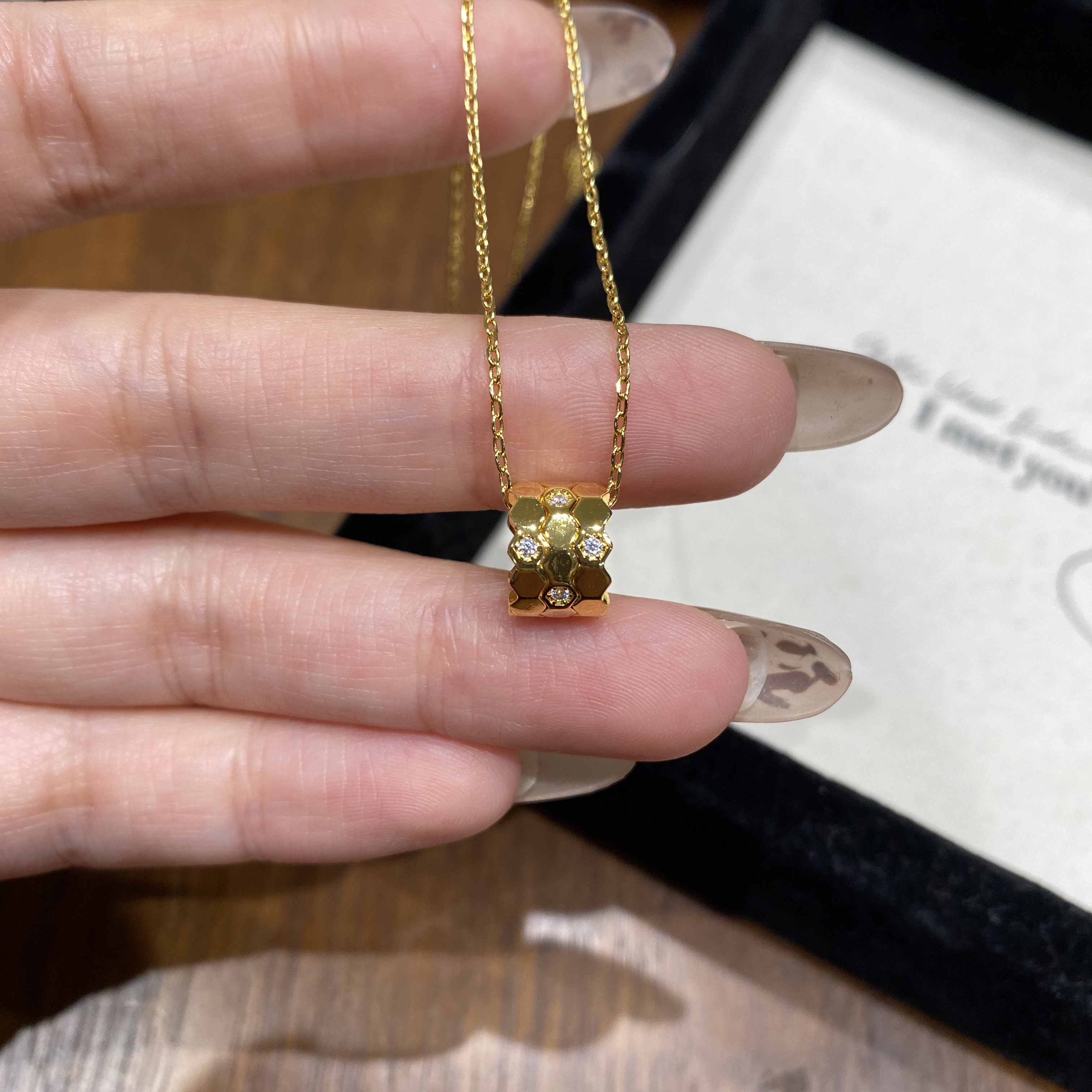 铜合金项链 镶钻蜂巢小蛮腰项链女轻奢小众锁骨链爆款配饰 MM737