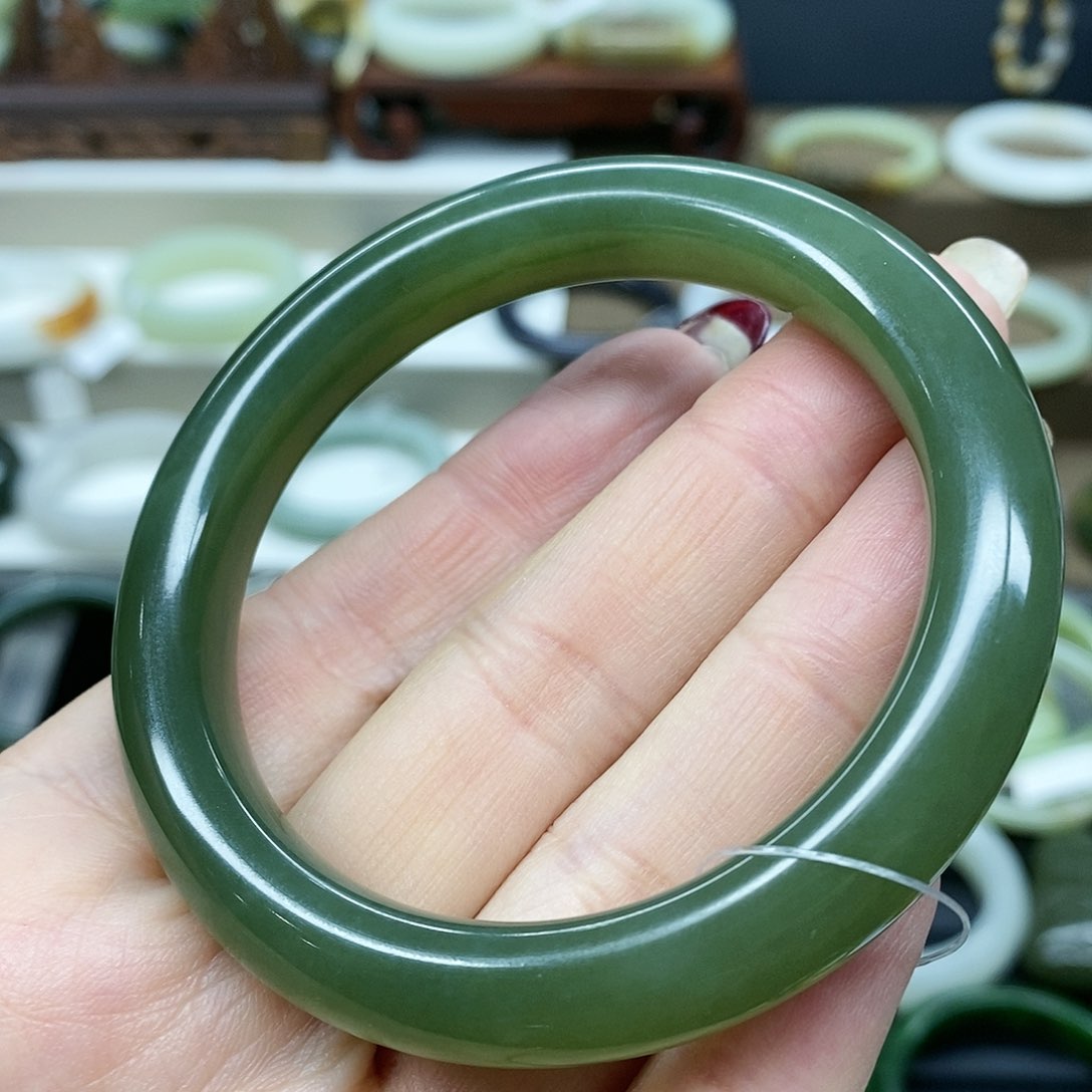 【闪购商品】和田玉手镯未镶嵌