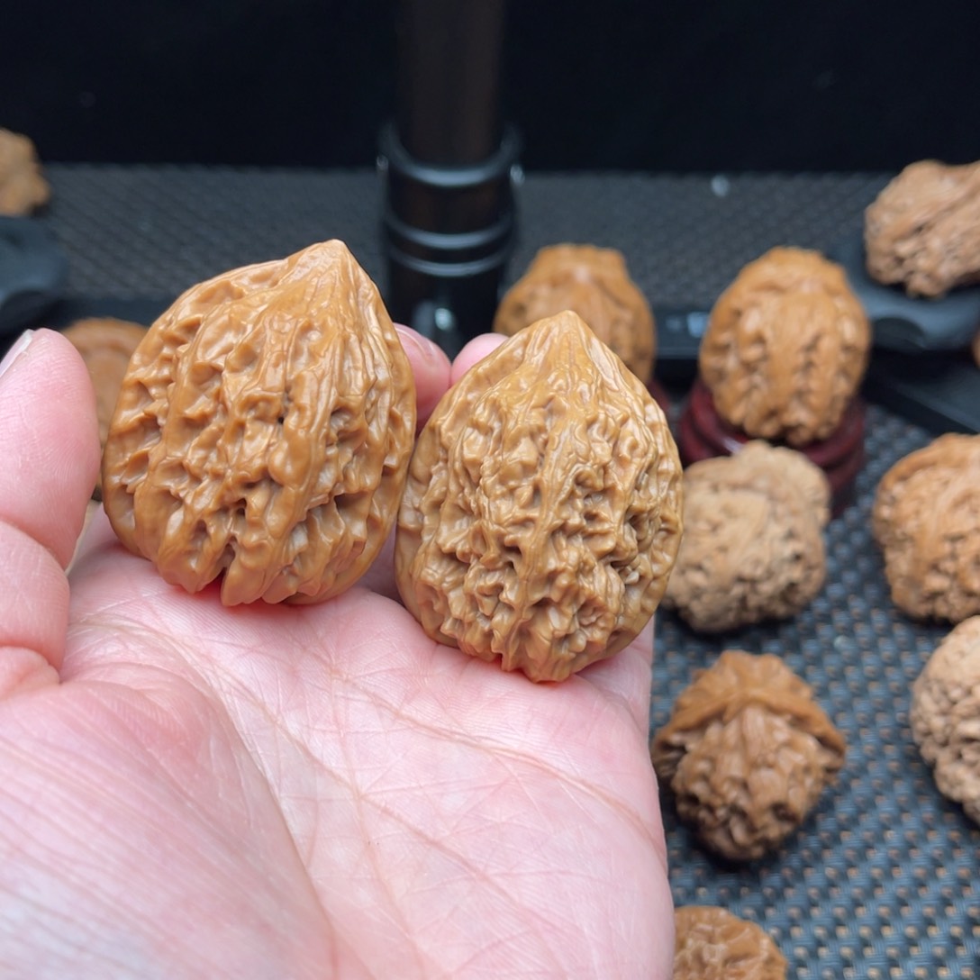 文玩核桃吊坠晚*?鸡心