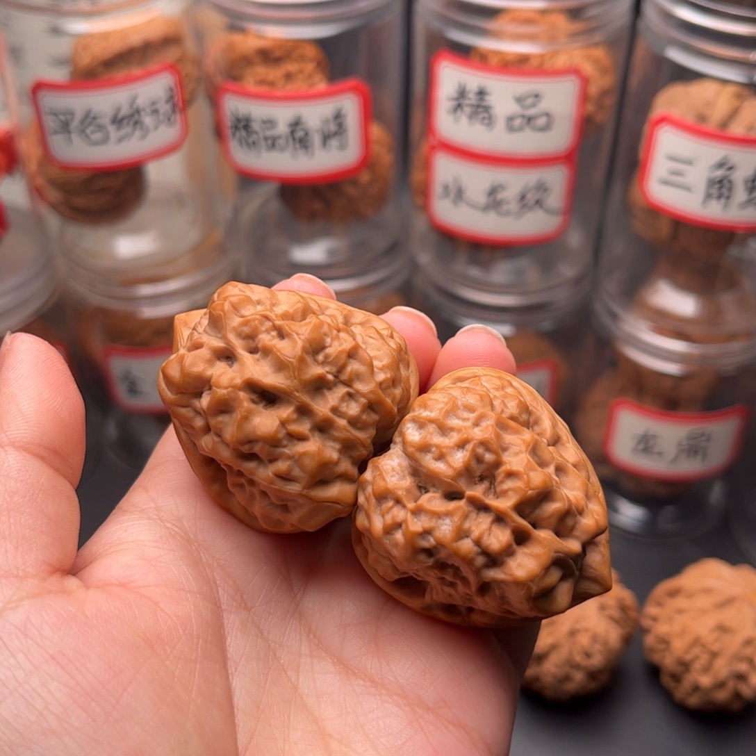 把件文玩核桃三角蛤蟆头