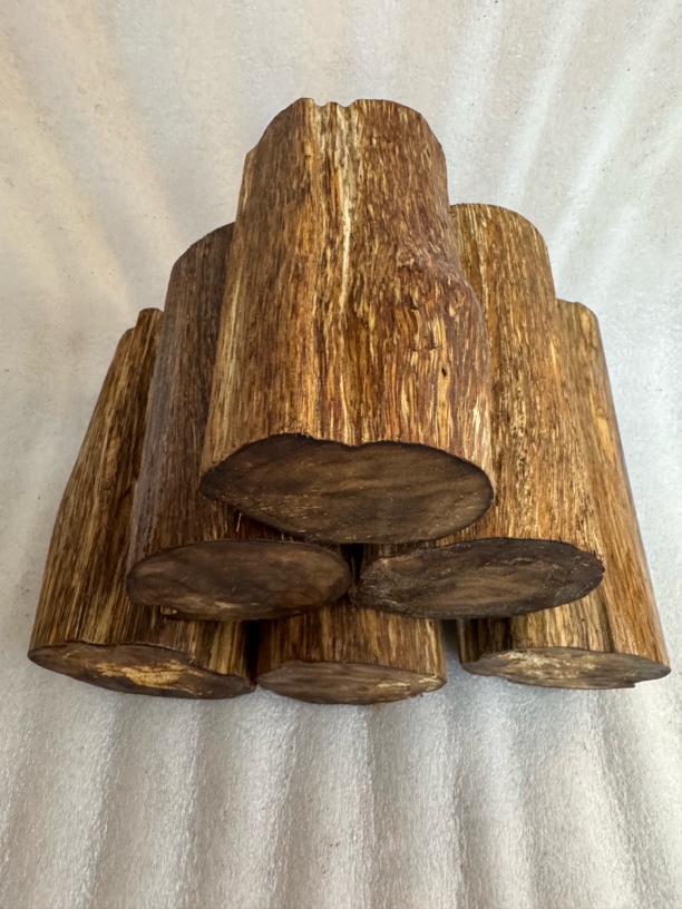 沉香天然沉香原材料加底座直播间一物一拍代拍链接