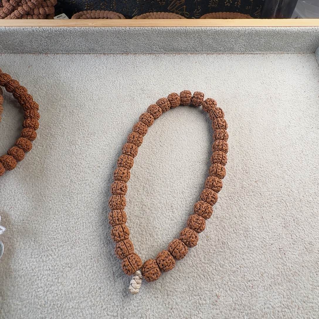 金刚菩提吊坠红皮潜水艇