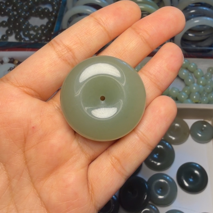 和田玉（糖玉）未镶嵌手链