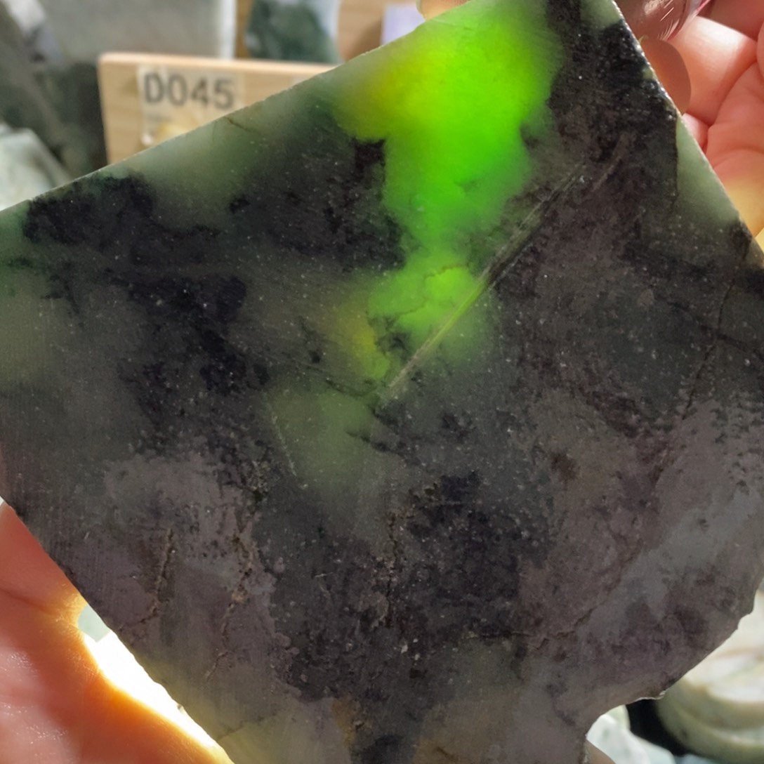 颈饰未镶嵌翡翠天然翡翠