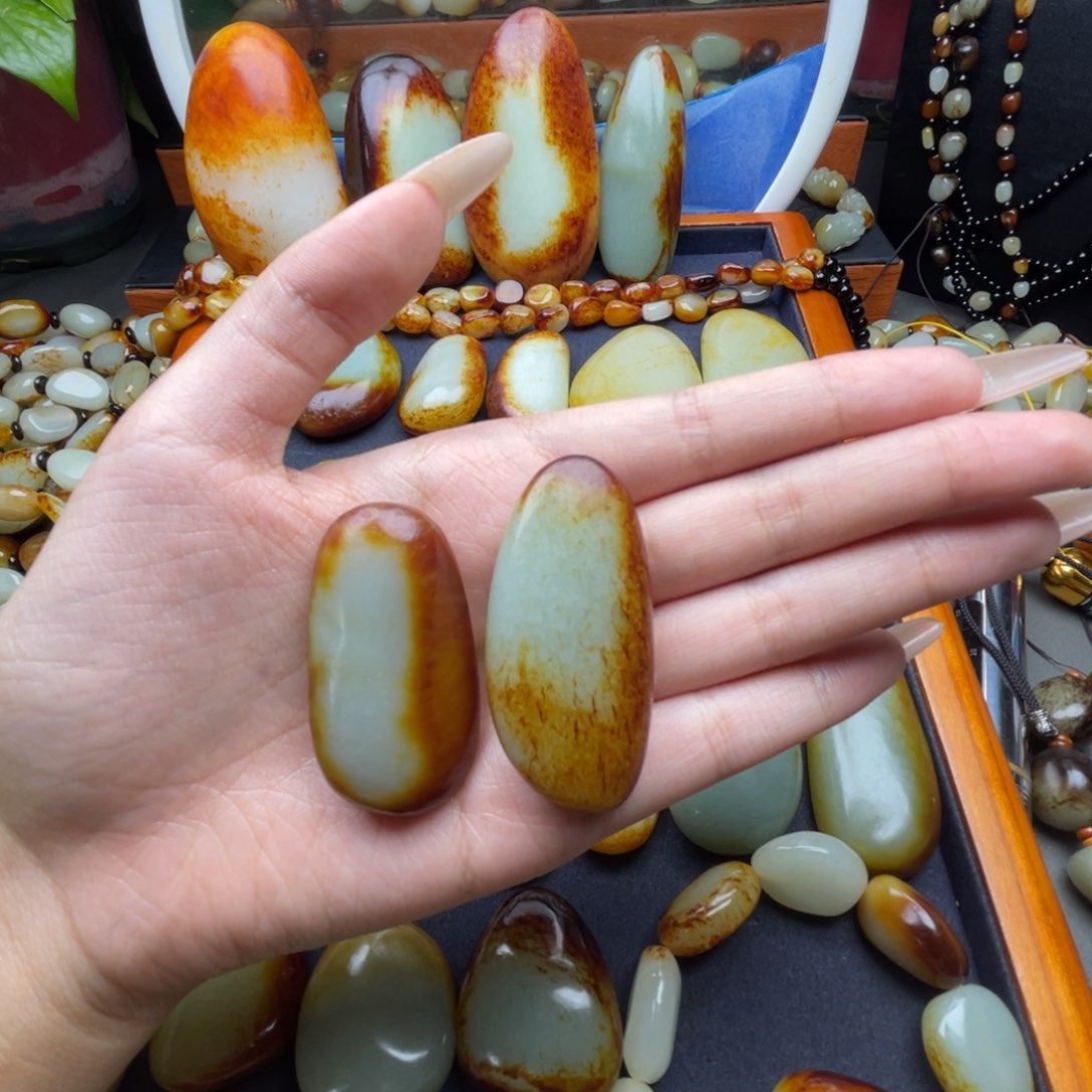 和田玉未镶嵌颈饰林**溪