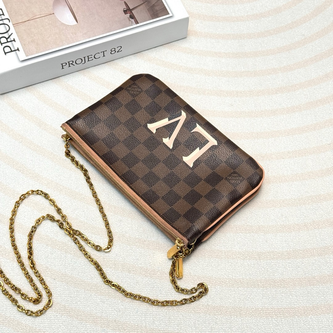 95新 LouisVuitton/路易威登 棕棋盘格彩绘双层链条包/602019030