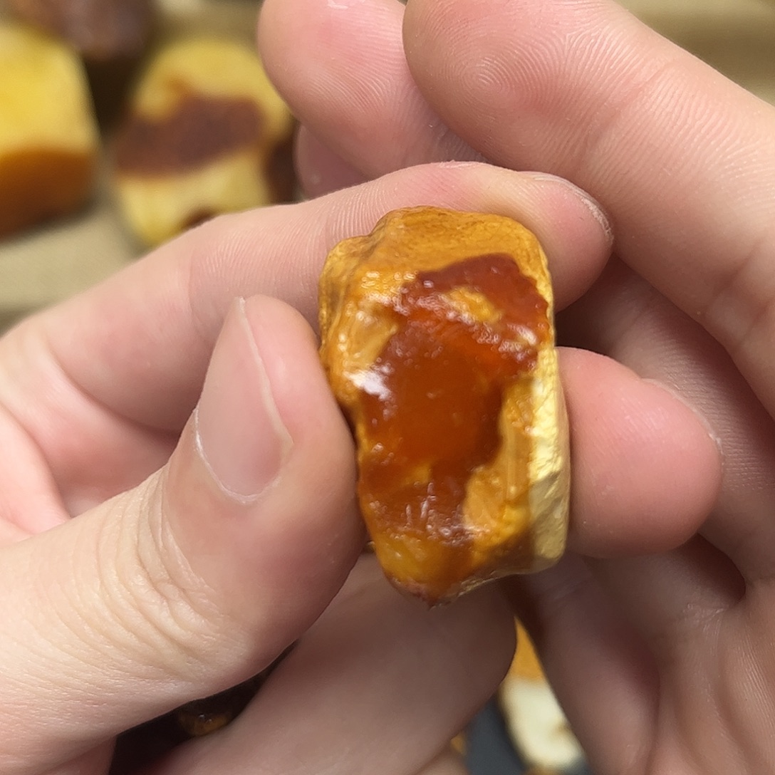 定制琥珀未镶嵌定制