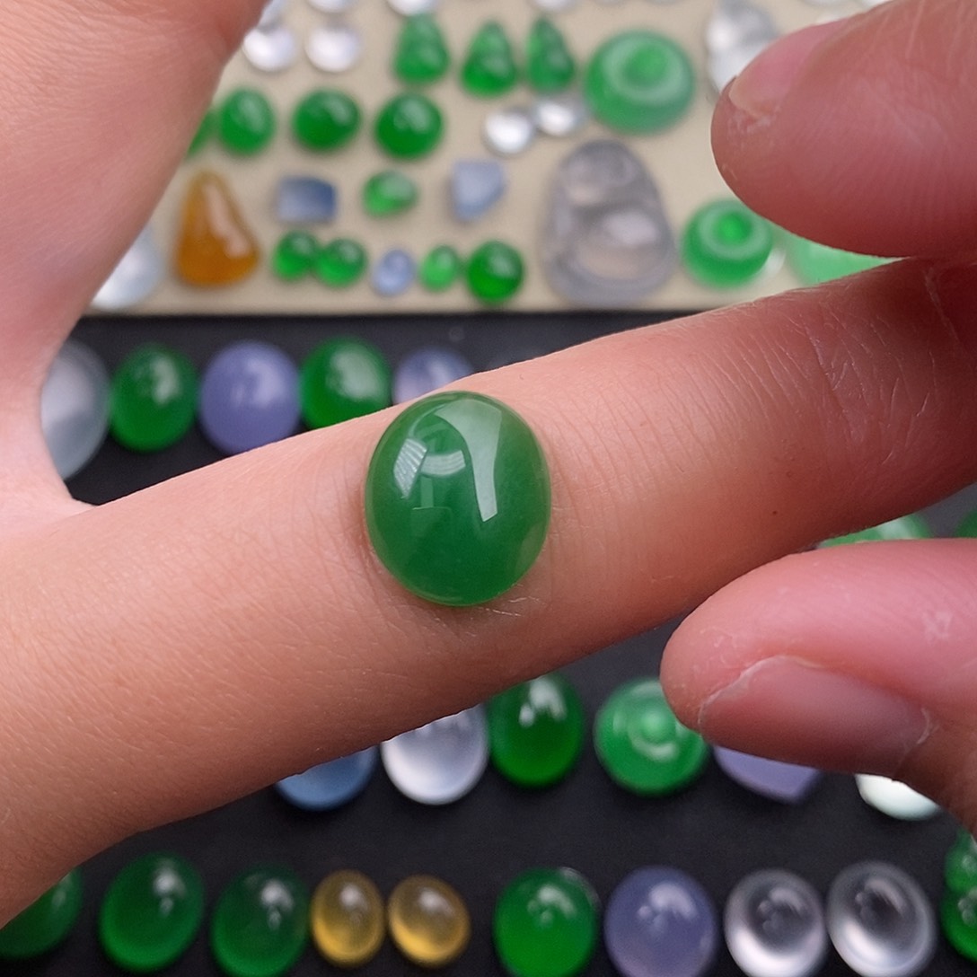 定制翡翠未镶嵌翡翠