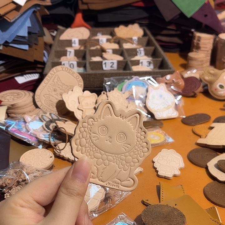 无纺布年丰皮料直播间