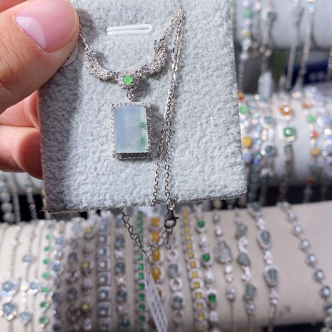 翡翠银S925镶嵌颈饰