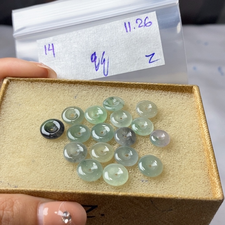 定制翡翠未镶嵌不退