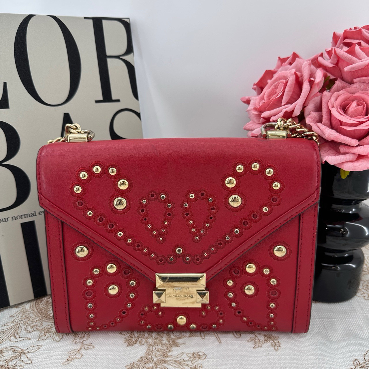 95新 MICHAEL KORS/迈克高仕 6006/红色铆钉信封斜挎包