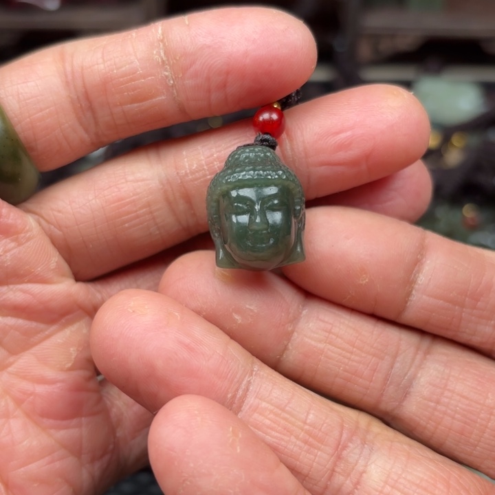 和田玉吊坠未镶嵌