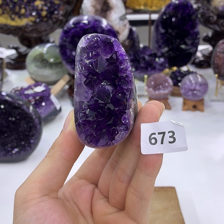 未镶嵌水晶大型摆件（非配饰）