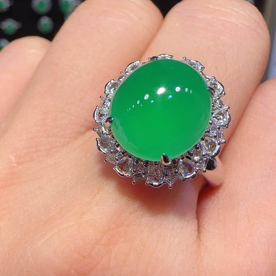 翡翠戒指18K金镶嵌周*冰38000分笔20000