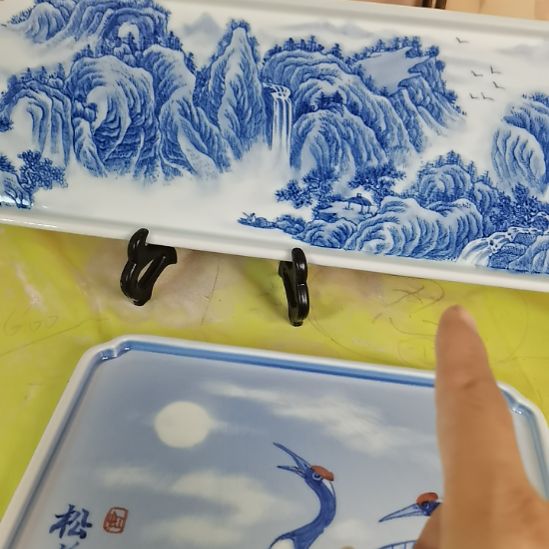 严***点景德镇釉下彩手绘青花