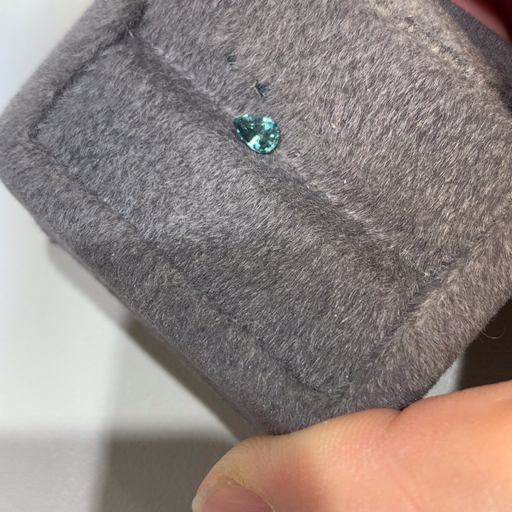 蓝宝石裸石未镶嵌0.5克拉