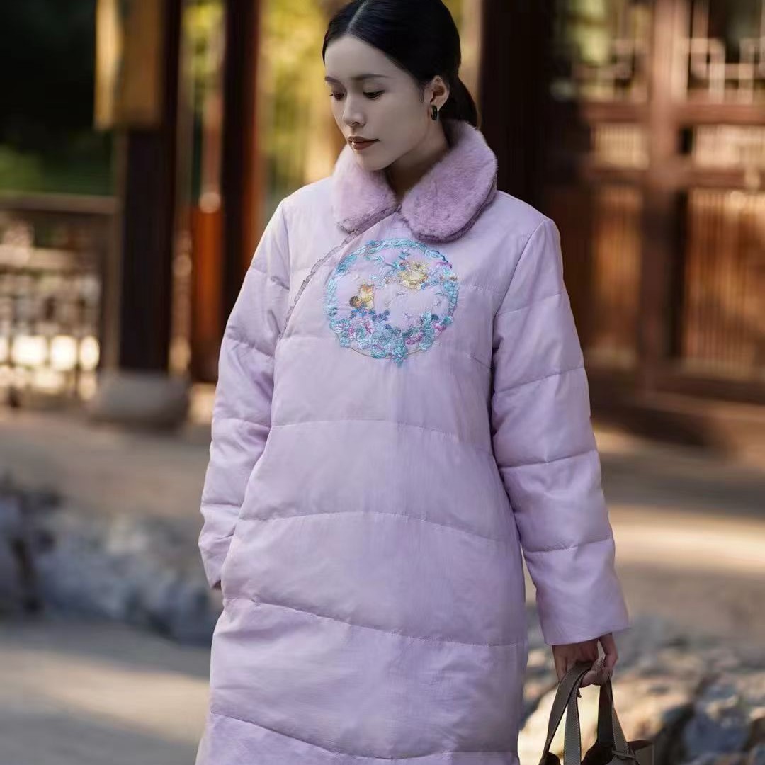 大吉3177猫咪绣花复古棉服