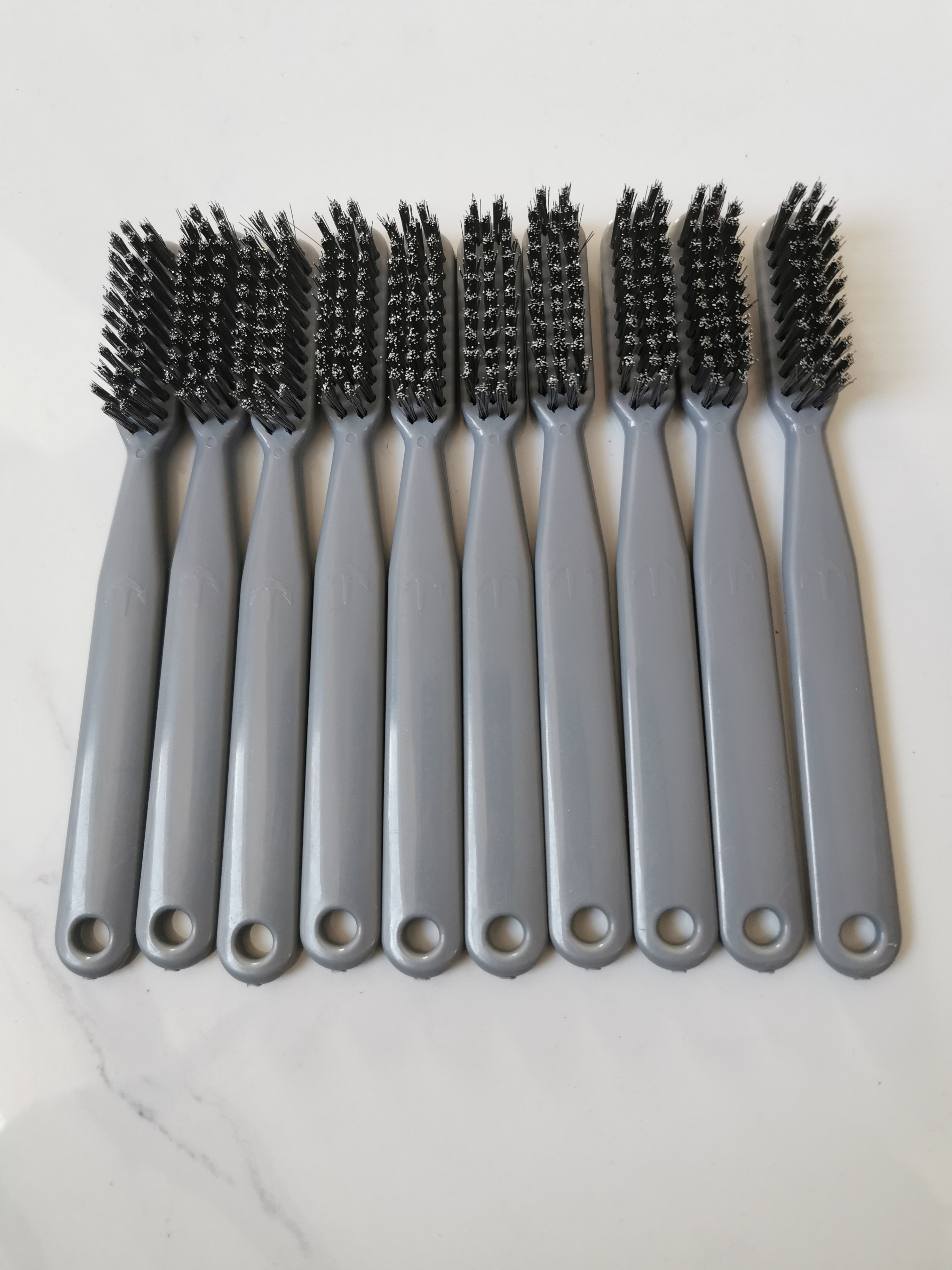 中硬小钢丝刷10把（打底用小牙刷不掉色）